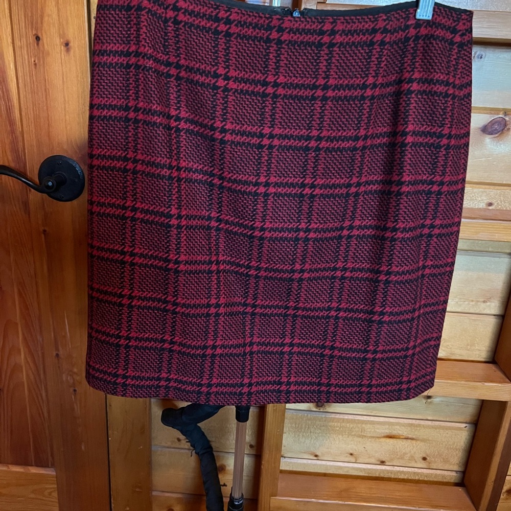 Eddie Bauer Red and Black Wool Plaid Pencil Skirt